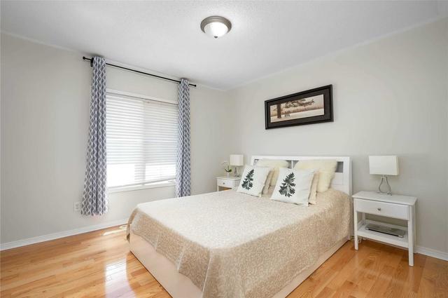 th10 - 200 Tenth St, Townhouse with 2 bedrooms, 3 bathrooms and 2 parking in Toronto ON | Image 6