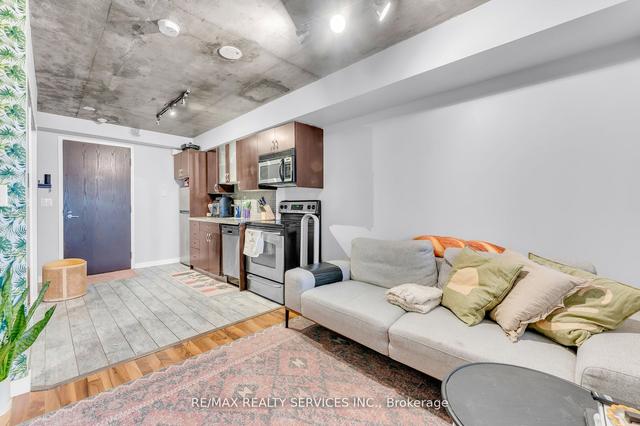 241 - 1005 King St W, Condo with 1 bedrooms, 1 bathrooms and 1 parking in Toronto ON | Image 5