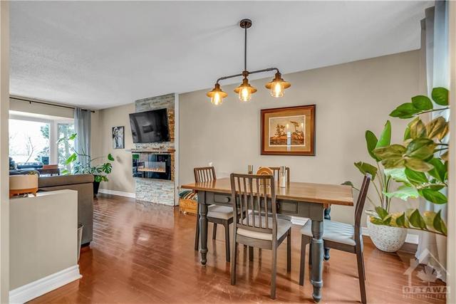 17 Brando Crescent, House detached with 3 bedrooms, 3 bathrooms and 3 parking in Ottawa ON | Image 9