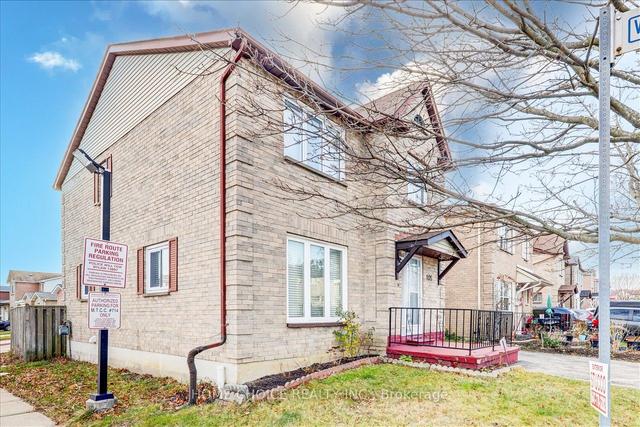 105 Empringham Dr, House detached with 3 bedrooms, 3 bathrooms and 4 parking in Toronto ON | Image 31