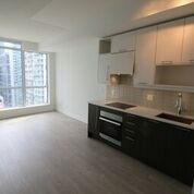 2004 - 30 Nelson St E, Condo with 2 bedrooms, 2 bathrooms and 1 parking in Toronto ON | Image 15