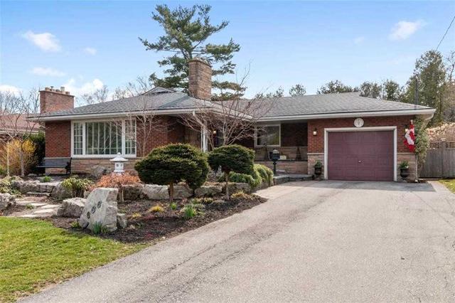 666 Gayne Blvd, House detached with 3 bedrooms, 3 bathrooms and 4 parking in Burlington ON | Image 1