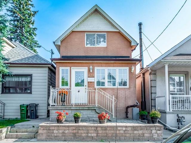 429 Maybank Ave, House detached with 3 bedrooms, 2 bathrooms and 3 parking in Toronto ON | Image 1