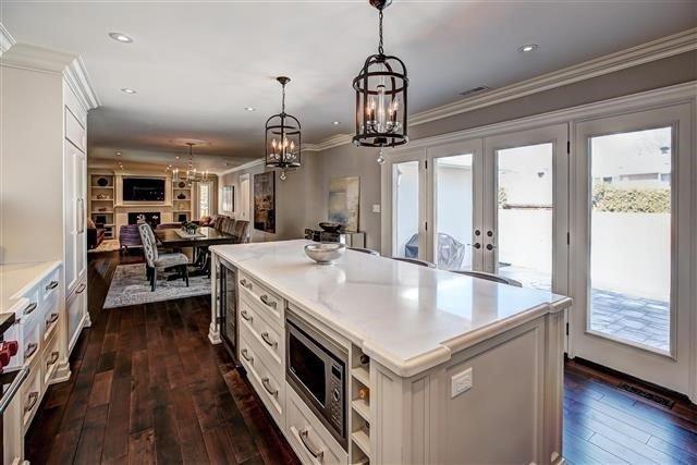 126 Princess Anne Cres, House detached with 4 bedrooms, 5 bathrooms and 4 parking in Toronto ON | Image 6