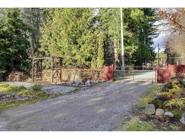30343 Dewdney Trunk Road, House detached with 3 bedrooms, 3 bathrooms and 15 parking in Mission BC | Image 38
