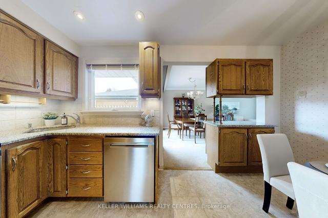 24 Birchard St, House detached with 3 bedrooms, 2 bathrooms and 3 parking in Toronto ON | Image 4