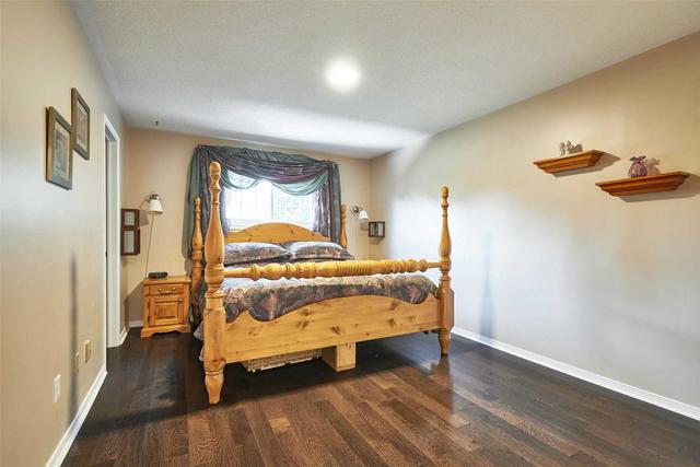 1240 Engel Crt, House detached with 4 bedrooms, 4 bathrooms and 6 parking in Pickering ON | Image 9