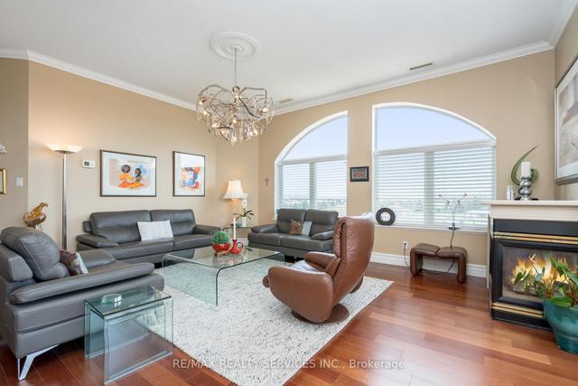 ph501 - 3 Dayspring Circ, Condo with 2 bedrooms, 2 bathrooms and 1 parking in Brampton ON | Image 3