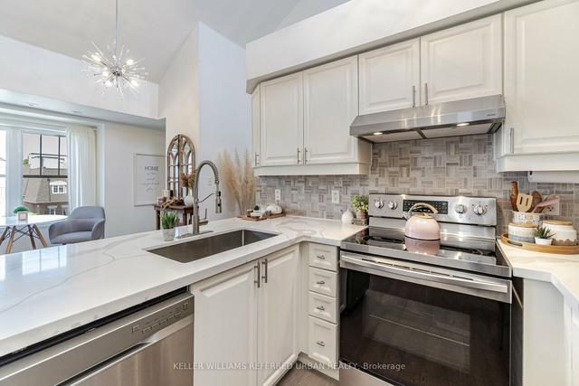 3 - 634 Shoreline Dr, Townhouse with 2 bedrooms, 2 bathrooms and 2 parking in Mississauga ON | Image 4