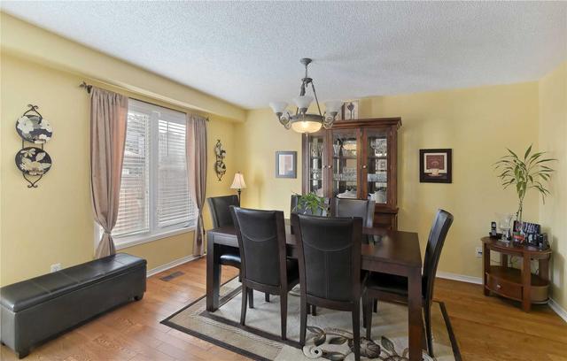 195 America Ave, House attached with 3 bedrooms, 3 bathrooms and 2 parking in Vaughan ON | Image 13