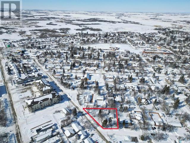 1020 Moose Street, House detached with 2 bedrooms, 2 bathrooms and null parking in Moosomin SK | Image 4