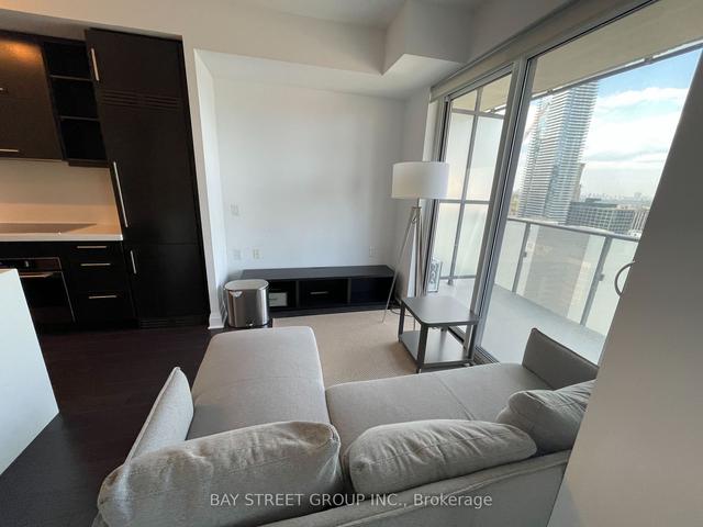 2811 - 1080 Bay St, Condo with 1 bedrooms, 1 bathrooms and 0 parking in Toronto ON | Image 10