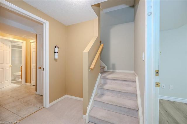 580 Beaver Creek Crescent, House attached with 3 bedrooms, 3 bathrooms and 3 parking in Waterloo ON | Image 26