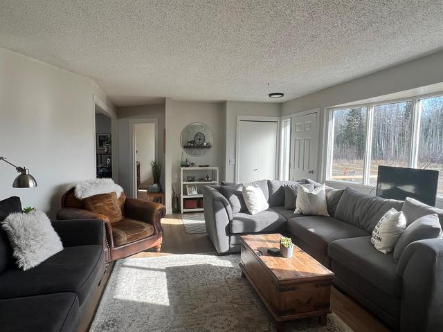22334 Twp 692 Road, House detached with 3 bedrooms, 2 bathrooms and 20 parking in Greenview No. 16 AB | Image 11