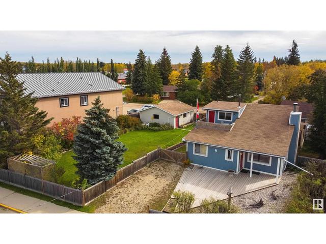 5035 50 Av, House detached with 2 bedrooms, 1 bathrooms and 8 parking in Alberta Beach AB | Image 47