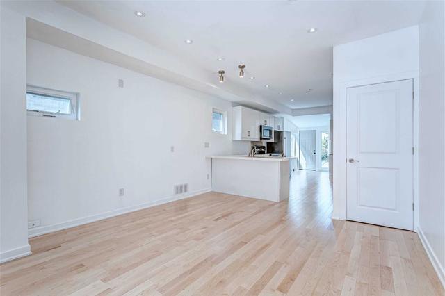 u - 151 Priscilla Ave, House semidetached with 2 bedrooms, 2 bathrooms and 0 parking in Toronto ON | Image 3