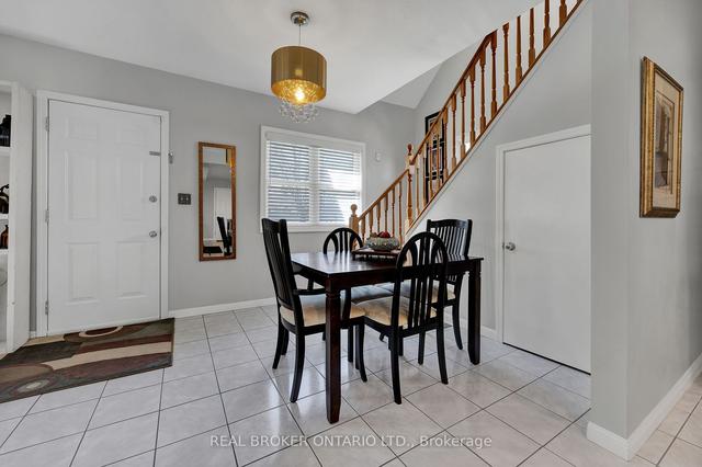 83 Norfolk Ave, House detached with 2 bedrooms, 2 bathrooms and 3 parking in Cambridge ON | Image 7