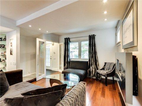 18 Bertmount Ave, House semidetached with 2 bedrooms, 3 bathrooms and 1 parking in Toronto ON | Image 3