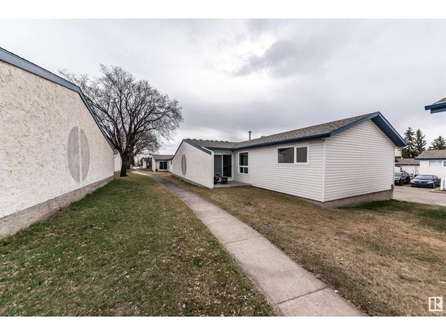 1093 Millbourne Rd E Nw, House attached with 3 bedrooms, 1 bathrooms and 2 parking in Edmonton AB | Image 39