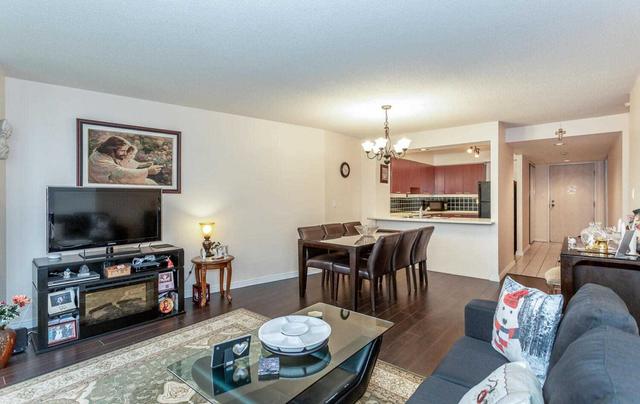406 - 50 Eglinton Ave W, Condo with 2 bedrooms, 2 bathrooms and 2 parking in Mississauga ON | Image 13