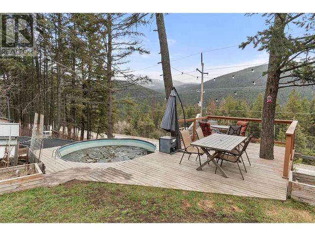 1809 Cardinal Creek Road, House detached with 3 bedrooms, 2 bathrooms and 1 parking in Central Okanagan BC | Image 38