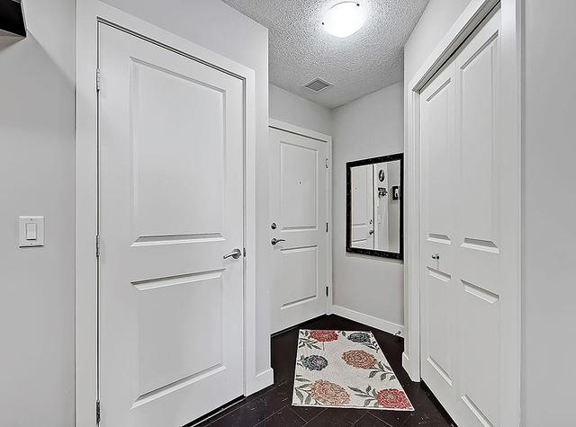 148 - 2727 28 Avenue Se, Condo with 2 bedrooms, 2 bathrooms and 2 parking in Calgary AB | Image 3