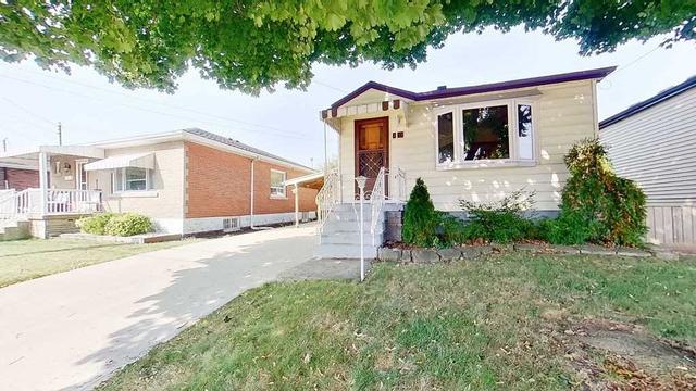 170 East 32nd St, House detached with 2 bedrooms, 2 bathrooms and 2 parking in Hamilton ON | Image 11
