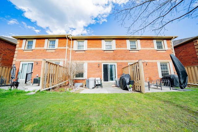 62 - 1610 Crawforth St, Townhouse with 3 bedrooms, 2 bathrooms and 2 parking in Whitby ON | Image 31
