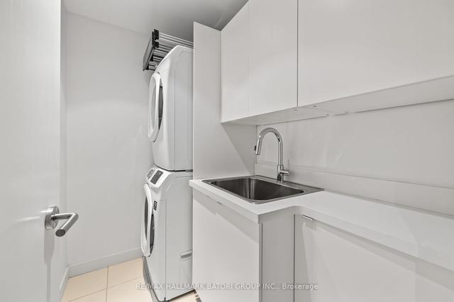 356 Harbord St, House attached with 3 bedrooms, 3 bathrooms and 1 parking in Toronto ON | Image 6