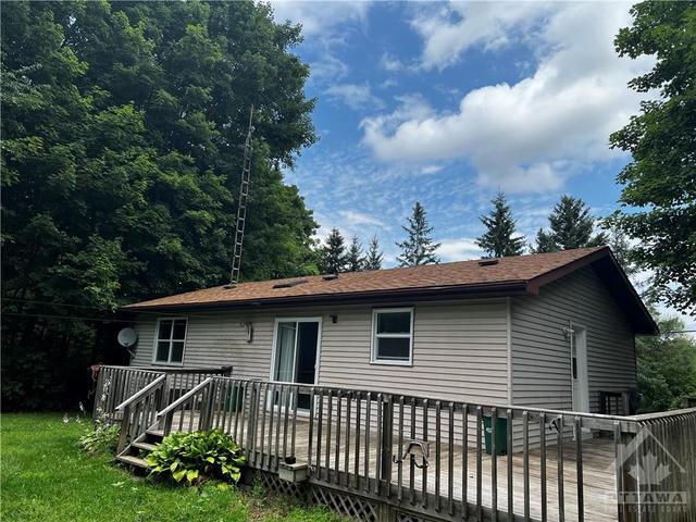 963 County Rd 18 Road, House detached with 3 bedrooms, 1 bathrooms and 4 parking in North Grenville ON | Image 19