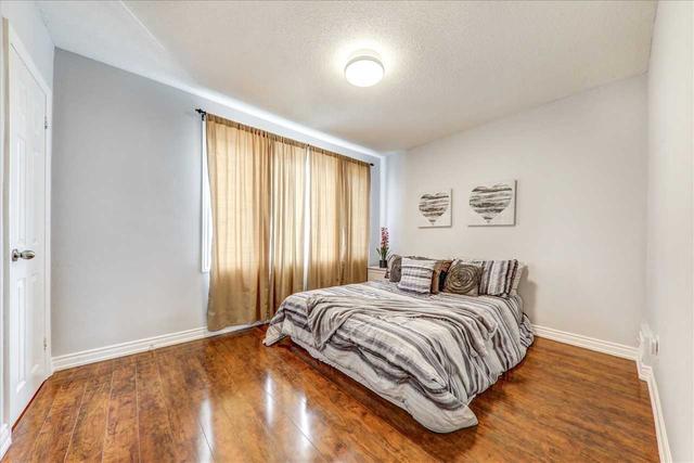 42 - 740 Kennedy Rd, House attached with 2 bedrooms, 2 bathrooms and 1 parking in Toronto ON | Image 13
