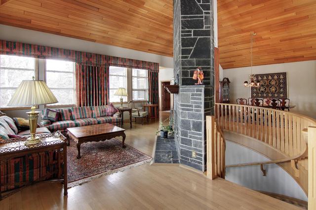 4 Cascade Court, House detached with 4 bedrooms, 2 bathrooms and 4 parking in Banff AB | Image 3