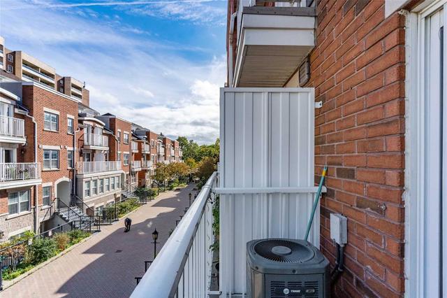 2 - 37 Four Winds Dr, Townhouse with 2 bedrooms, 2 bathrooms and 1 parking in Toronto ON | Image 14