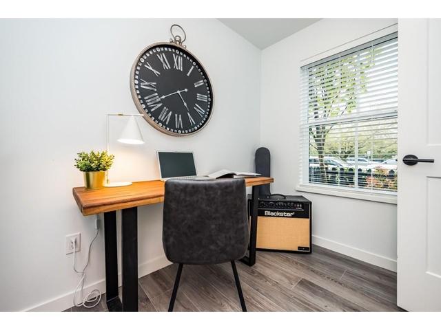 2 - 5945 176a Street, House attached with 3 bedrooms, 3 bathrooms and 2 parking in Surrey BC | Image 17