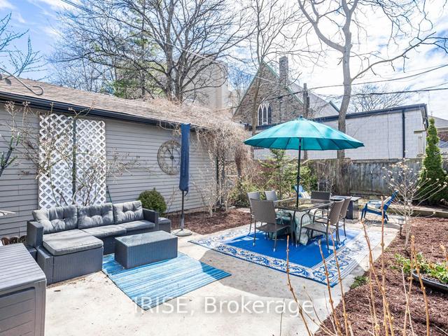 161 Gowan Ave, House semidetached with 3 bedrooms, 3 bathrooms and 2 parking in Toronto ON | Image 1