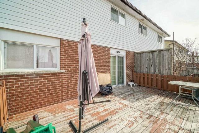 71 Newlyn Cres, House semidetached with 4 bedrooms, 3 bathrooms and 3 parking in Brampton ON | Image 35