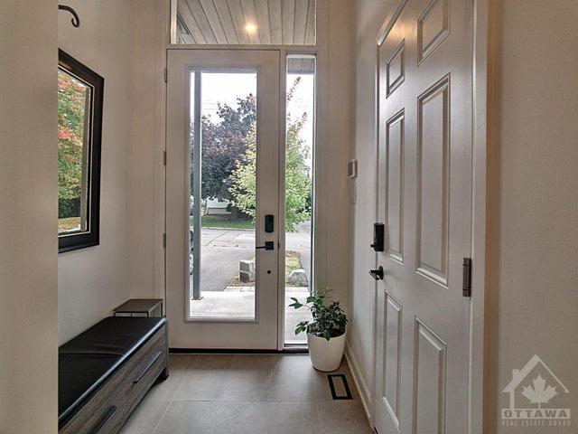 487 Mutual Street, Townhouse with 3 bedrooms, 4 bathrooms and 3 parking in Ottawa ON | Image 7