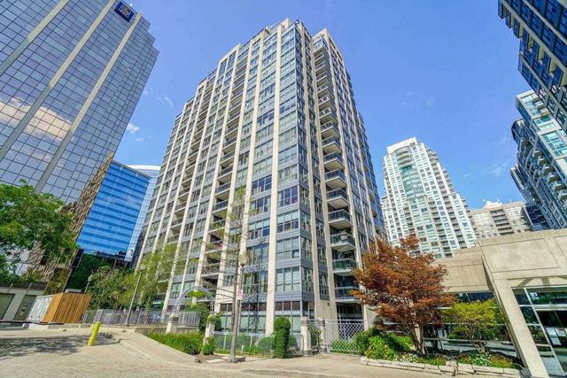 302 - 18 Hollywood Ave, Condo with 1 bedrooms, 1 bathrooms and 1 parking in Toronto ON | Image 1