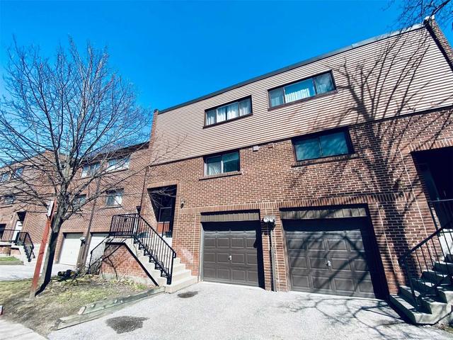 7 Rye Meadoway, Townhouse with 3 bedrooms, 2 bathrooms and 2 parking in Toronto ON | Image 5