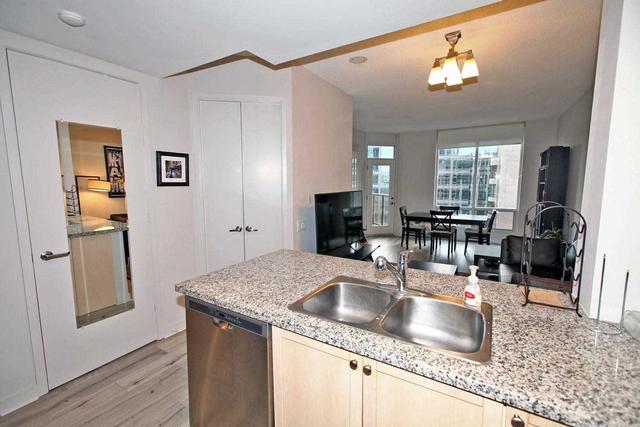 1912 - 85 Bloor St E, Condo with 1 bedrooms, 1 bathrooms and 1 parking in Toronto ON | Image 12