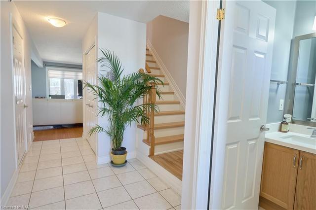7720 Yvette Crescent, House semidetached with 3 bedrooms, 2 bathrooms and 4 parking in Niagara Falls ON | Image 23