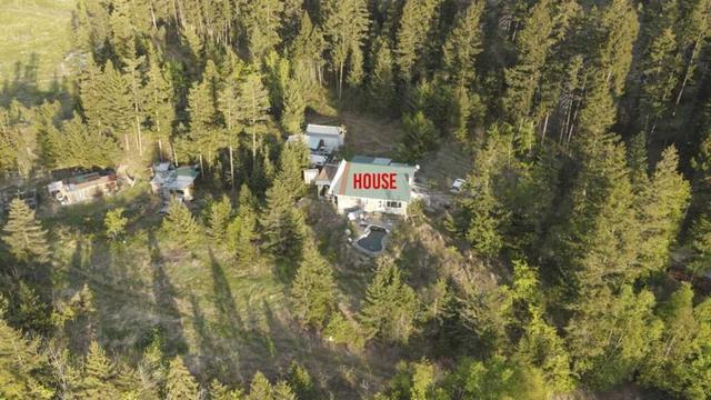6729 Cariboo Hwy, House detached with 2 bedrooms, 1 bathrooms and 100 parking in Prince George BC | Image 6