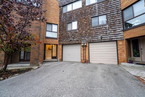 27 Laurie Shepway, Toronto, ON, M2J1X7 | Card Image