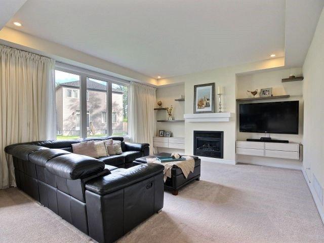 277 Enclave Walk, House detached with 4 bedrooms, 3 bathrooms and 4 parking in Ottawa ON | Image 7