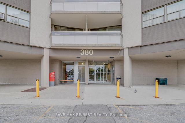 2707 - 380 Dixon Rd, Condo with 3 bedrooms, 2 bathrooms and 1 parking in Toronto ON | Image 12