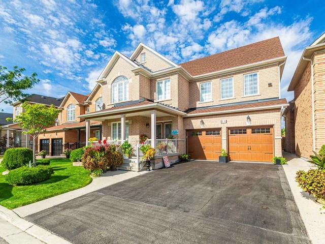 11 Hibiscus Crt, House detached with 1 bedrooms, 1 bathrooms and 1 parking in Brampton ON | Image 1