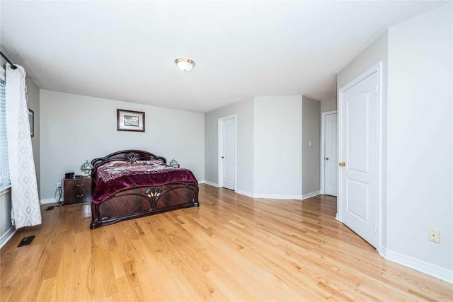 30 Blue Meadow Crt, House semidetached with 3 bedrooms, 4 bathrooms and 2 parking in Markham ON | Image 10