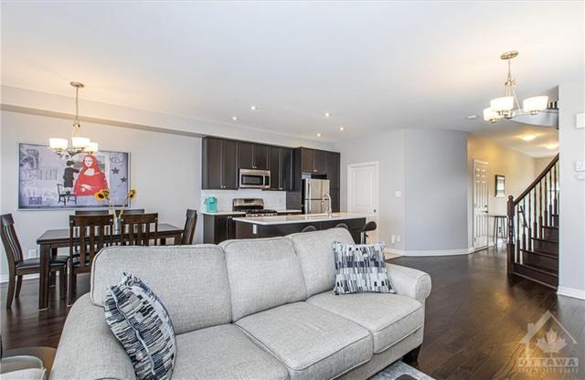 311 Tulum Crescent, Townhouse with 3 bedrooms, 3 bathrooms and 3 parking in Ottawa ON | Image 7