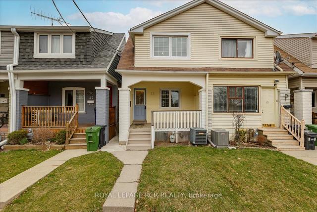 21 Pharmacy Ave, House semidetached with 3 bedrooms, 2 bathrooms and 2 parking in Toronto ON | Image 12