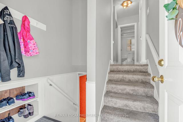 360 East 25th St, House detached with 2 bedrooms, 1 bathrooms and 3 parking in Hamilton ON | Image 13
